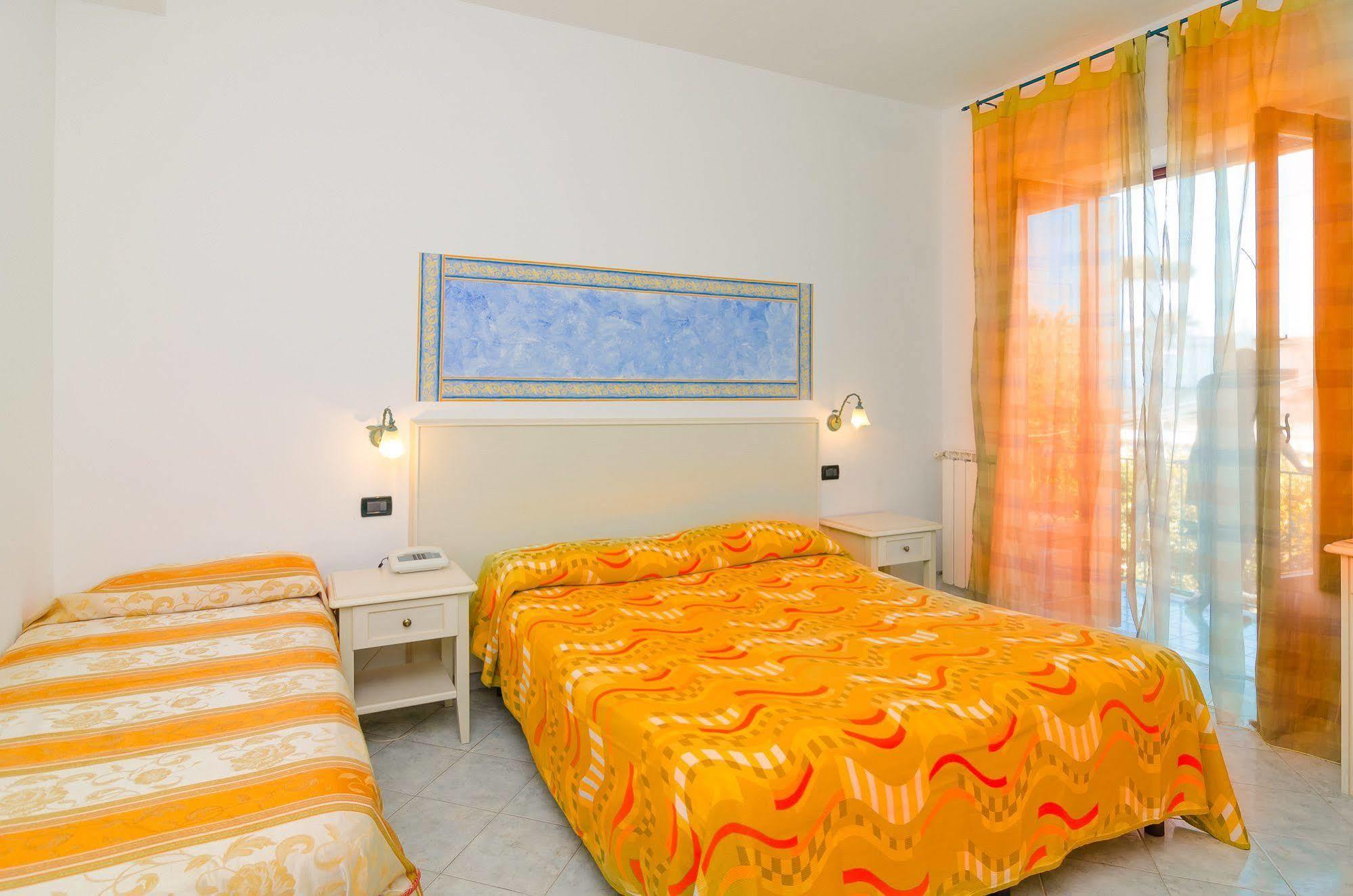 Hotel Aragonese ايسكيا المظهر الخارجي الصورة